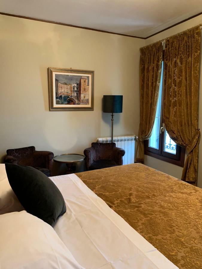 Hotel La Calcina Венеція Екстер'єр фото