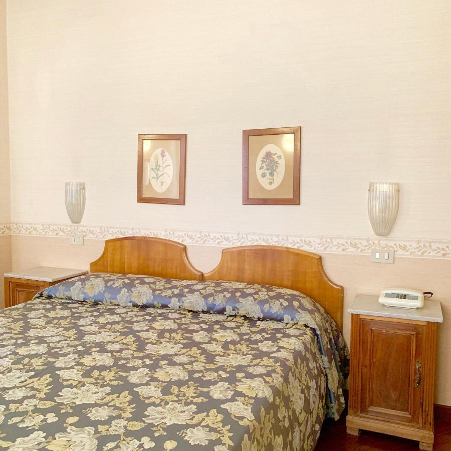 Hotel La Calcina Венеція Екстер'єр фото