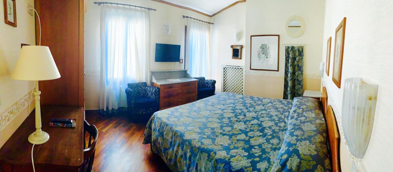 Hotel La Calcina Венеція Екстер'єр фото