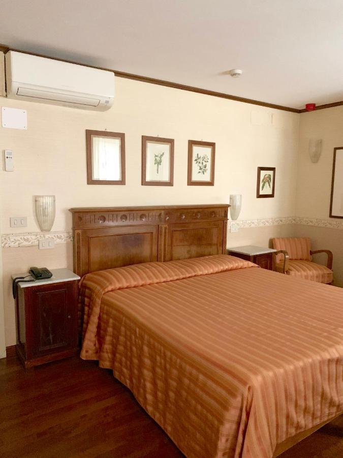 Hotel La Calcina Венеція Екстер'єр фото